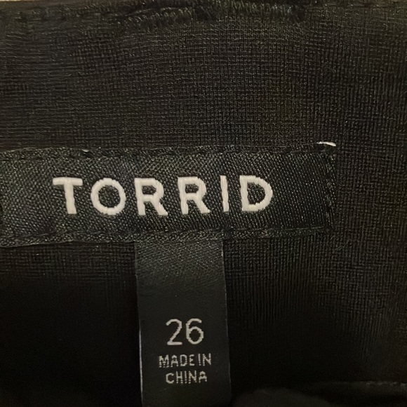 Comfy, stretchy plus size black shorts by Torrid! - Picture 3 of 3